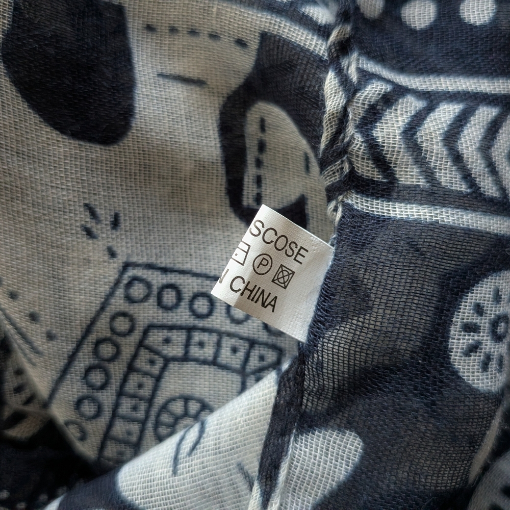 Beautiful Elephant Scarf - Picture 8 of 8